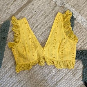 Finders keepers yellow crop top - Large